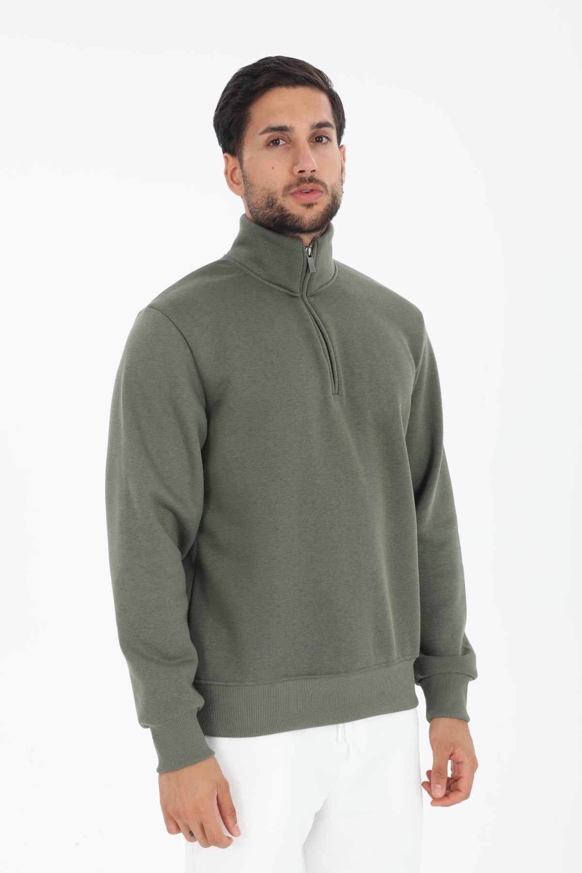 Üç İp Şardonlu Yarım Fermuarlı Dik Yaka Sweatshirt