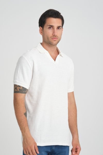 Kare Desen Jakarlı Polo V Yaka T-Shirt