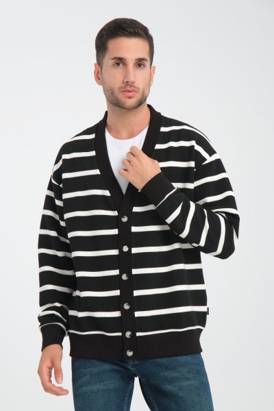 Oversize Çizgili Düğmeli Hırka