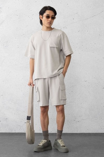 Fırçalı Kumaş Cepli T-Shirt & Kargo Cepli Şort Takım
